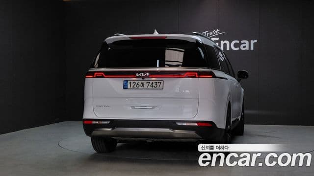 Kia Carnival 2022 — Фото 4/20