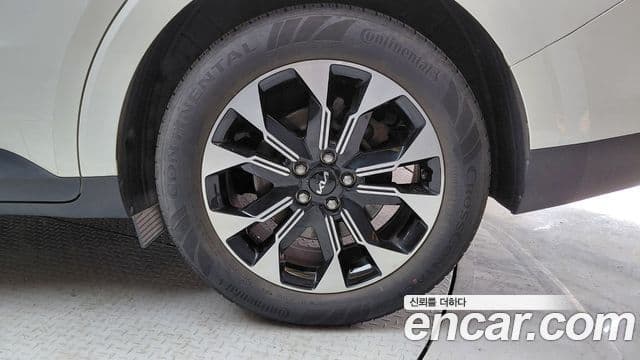 Kia Carnival 2022 — Фото 5/20