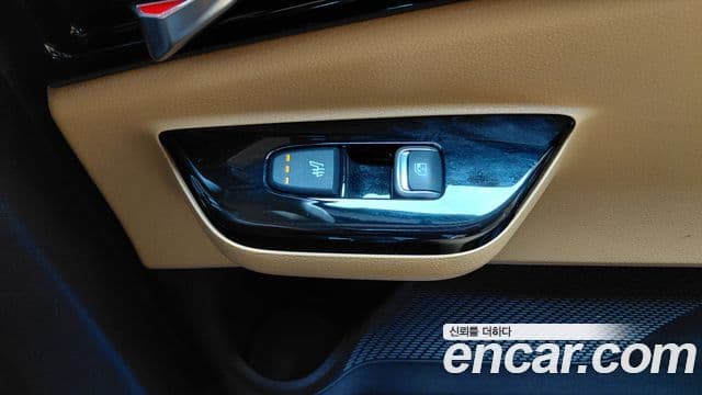 Kia Carnival 2022 — Фото 16/20