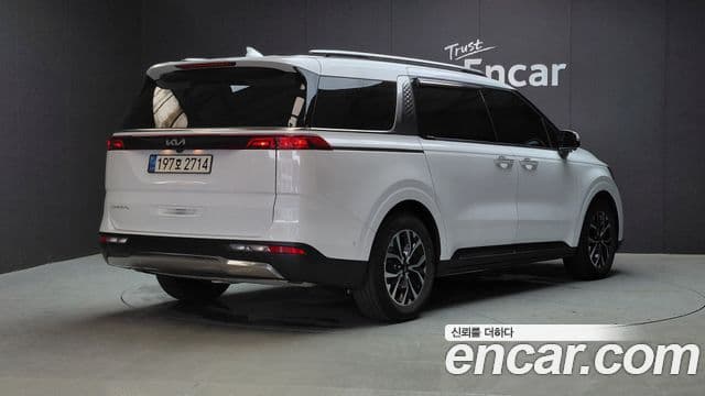 Kia Carnival 2022 — Фото 2/20