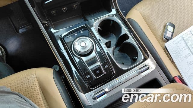 Kia Carnival 2022 — Фото 9/20