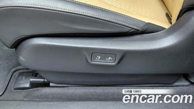 Kia Carnival 2022 — Фото 17/20