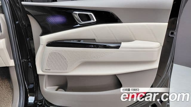 Kia Carnival 2023 — Фото 10/20