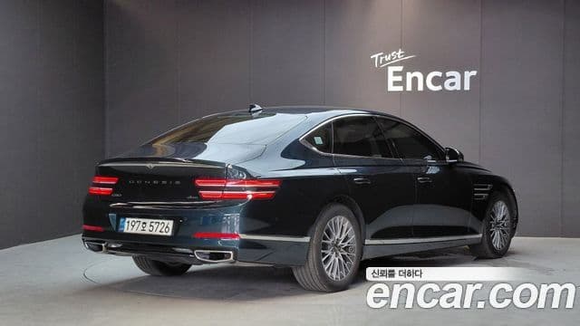 Genesis G80 2022 — Photo 11/30