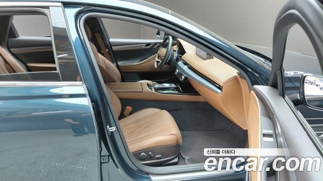 Genesis G80 2022 — Photo 3/30