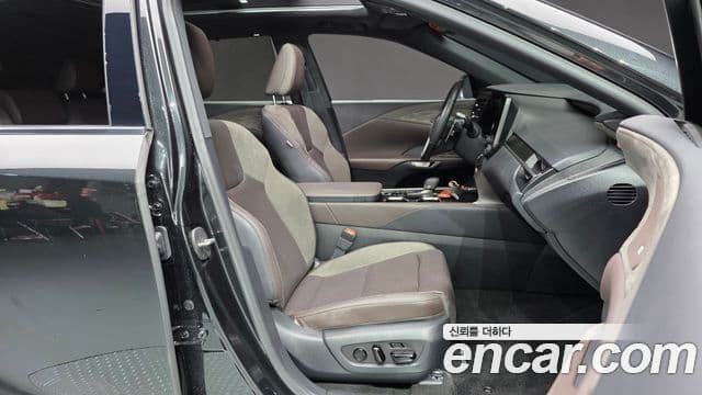 Lexus RX350h 2024 — Şəkil 13/34