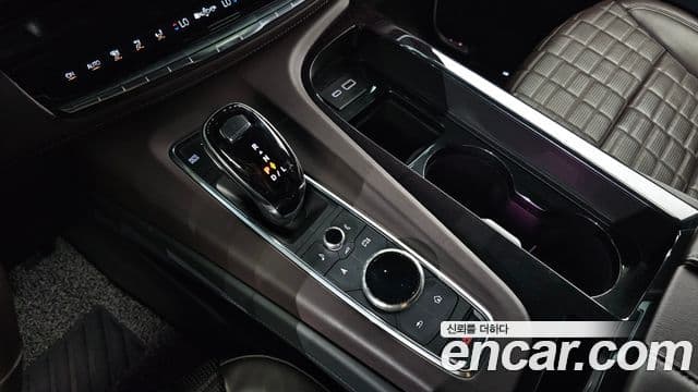 Cadillac Escalade 2021 — Фото 9/20