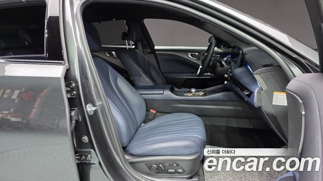 Kia K8 2025 — Photo 18/32