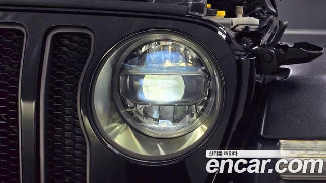 Jeep Wrangler 2020 — Photo 10/30