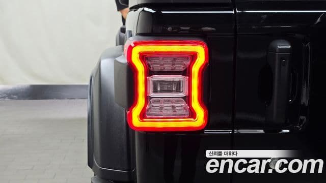 Jeep Wrangler 2020 — Photo 2/30