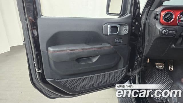 Jeep Wrangler 2020 — Photo 12/30