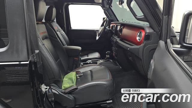 Jeep Wrangler 2020 — Photo 24/30