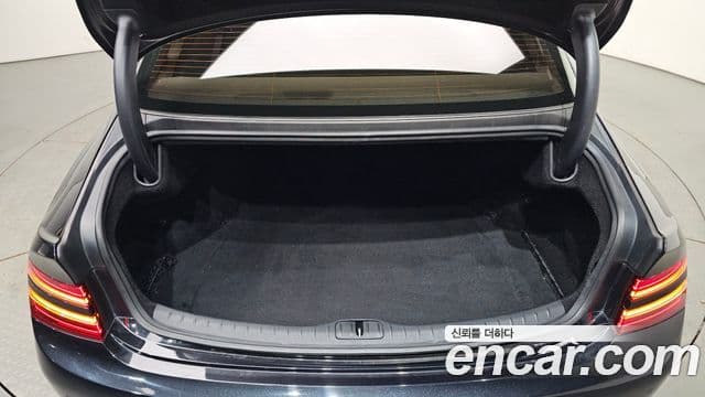 Genesis G80 2020 — Photo 29/34