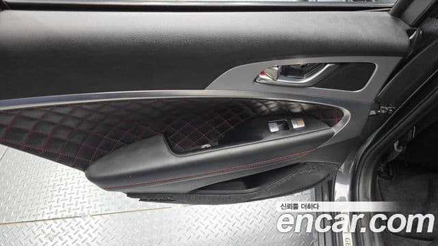 Genesis G70 2018 — Şəkil 35/35