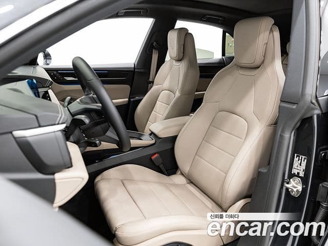 Porsche Macan EV 2025 — ფოტო 15/20