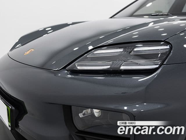 Porsche Macan EV 2025 — ფოტო 3/20