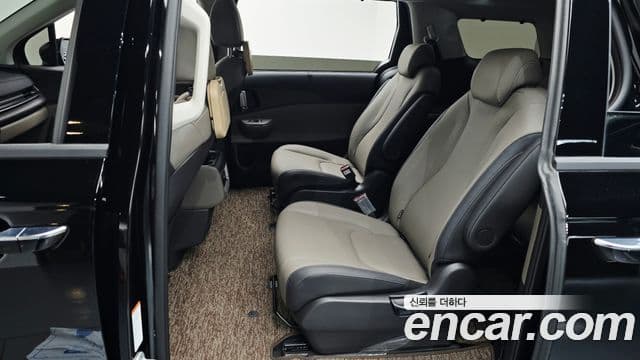 Kia Carnival 2026 — ფოტო 18/20