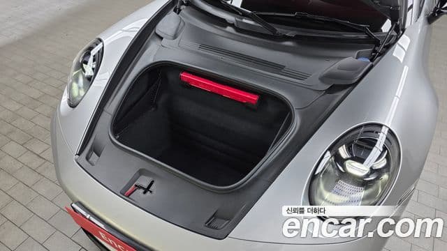 Porsche 911 2024 — ფოტო 31/32