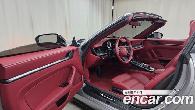 Porsche 911 2024 — ფოტო 20/32