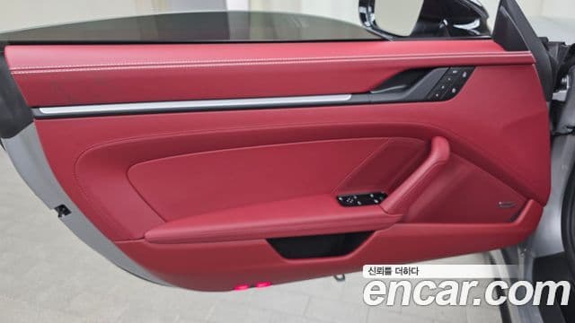 Porsche 911 2024 — ფოტო 17/32