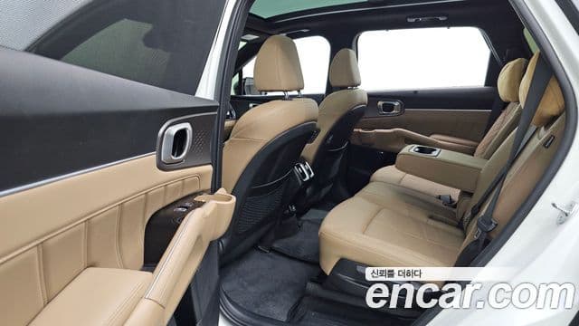 Kia Sorento 2025 — Фото 12/20