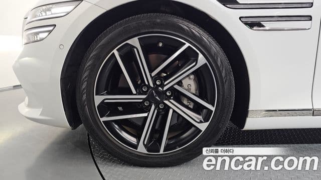 Genesis G80 2024 — ფოტო 12/37