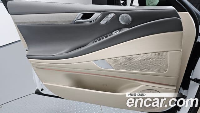 Genesis G80 2024 — ფოტო 31/37