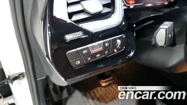 BMW Z4 2022 — Photo 29/30