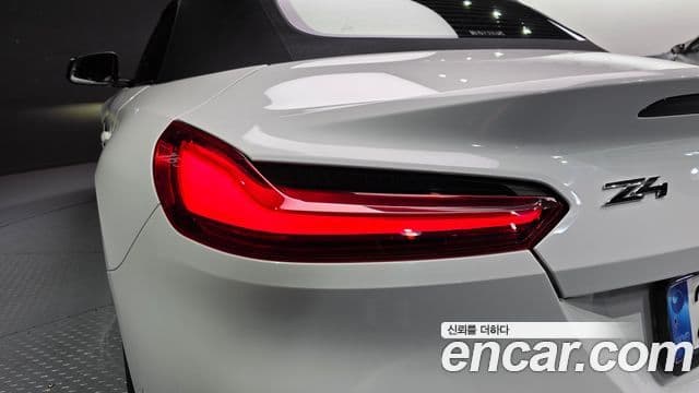 BMW Z4 2022 — Photo 13/30