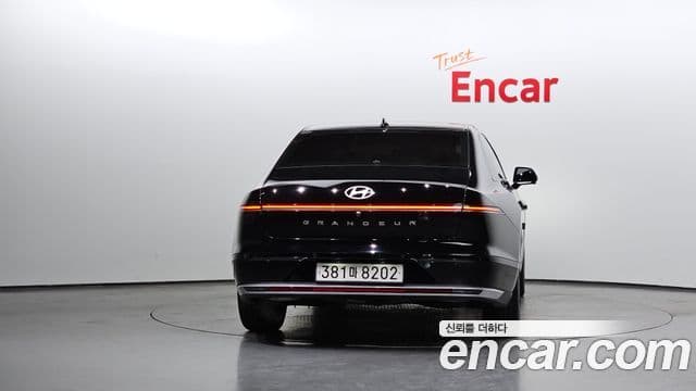 Hyundai Grandeur Hybrid 2024 — Photo 15/34