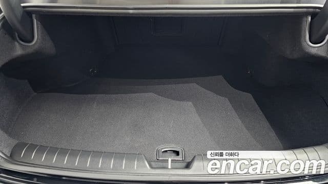Hyundai Grandeur Hybrid 2024 — Photo 19/34