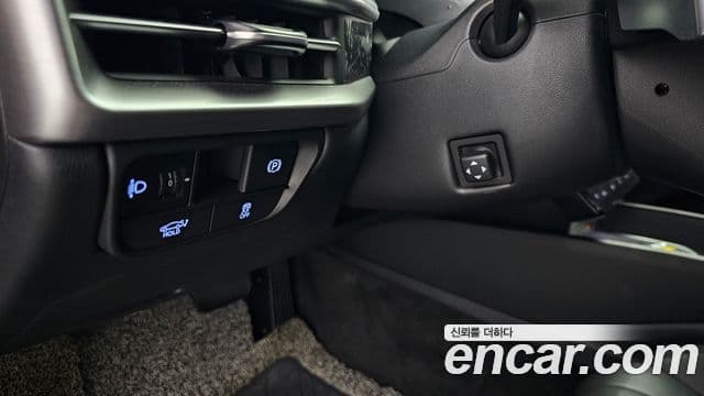 Hyundai Grandeur Hybrid 2024 — Photo 24/34