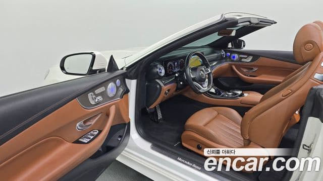 Mercedes-Benz E-Class 2018 — ფოტო 16/32