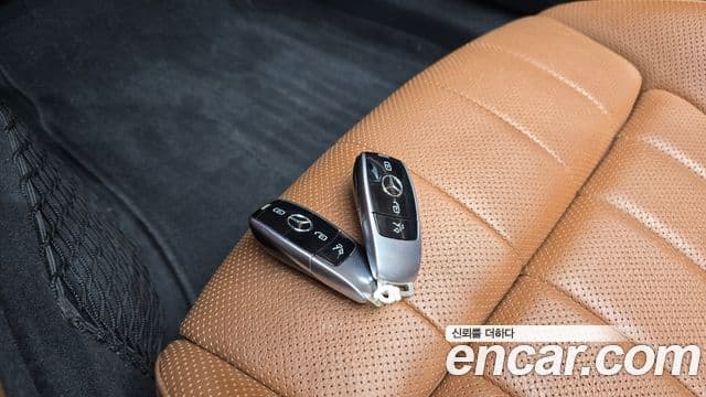 Mercedes-Benz E-Class 2018 — ფოტო 12/32
