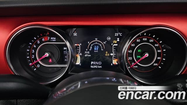 Jeep Wrangler 2019 — Photo 28/31