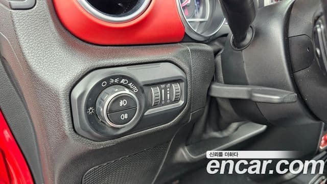 Jeep Wrangler 2019 — Photo 9/31