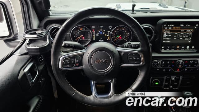 Jeep Wrangler 2018 — Photo 9/20