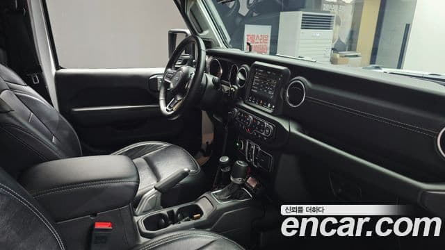 Jeep Wrangler 2018 — Photo 20/20
