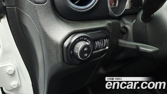 Jeep Wrangler 2018 — Photo 16/20