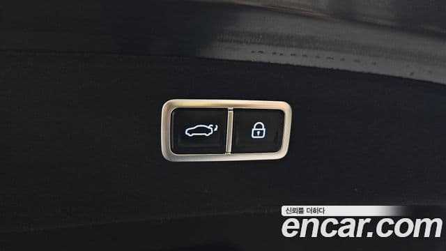 Genesis G80 2023 — Şəkil 28/32