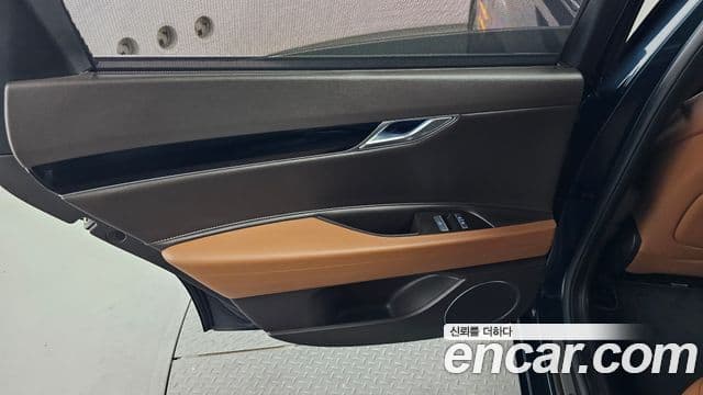Genesis G80 2023 — Şəkil 21/32