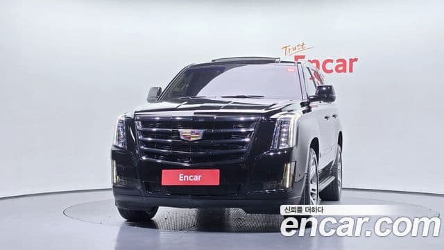Cadillac Escalade 2018 — Фото 3/20