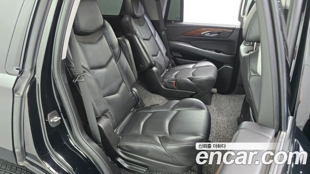 Cadillac Escalade 2018 — Фото 11/20