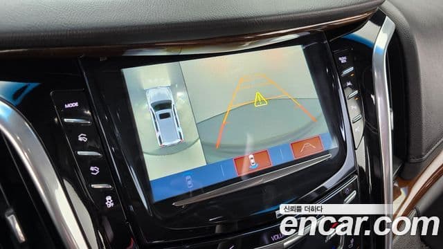 Cadillac Escalade 2018 — Фото 15/20