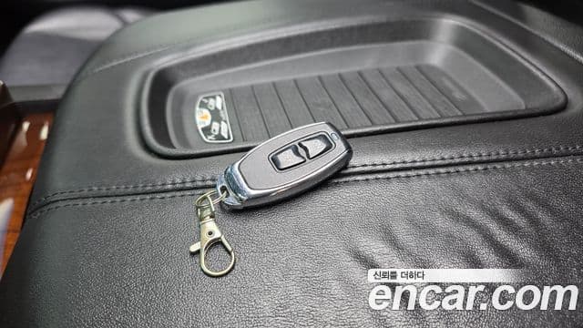 Cadillac Escalade 2018 — Photo 7/40
