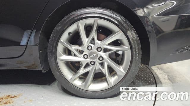 Genesis G70 2020 — Şəkil 12/31