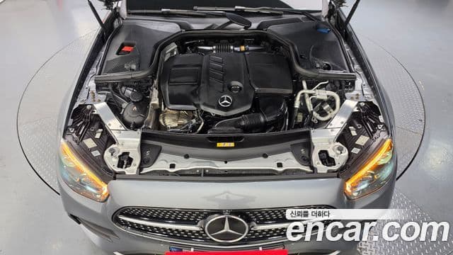 Mercedes-Benz E-Class 2021 — Şəkil 13/33