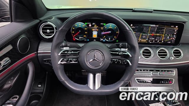 Mercedes-Benz E-Class 2021 — Şəkil 22/33