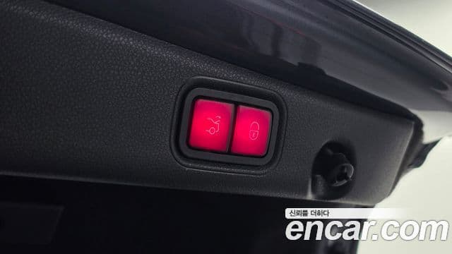 Mercedes-Benz E-Class 2021 — Şəkil 9/33