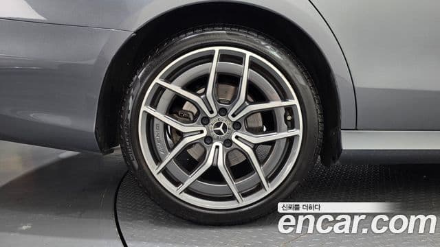 Mercedes-Benz E-Class 2021 — Şəkil 33/33